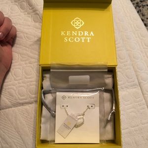 Kendra Scott Elisa necklace